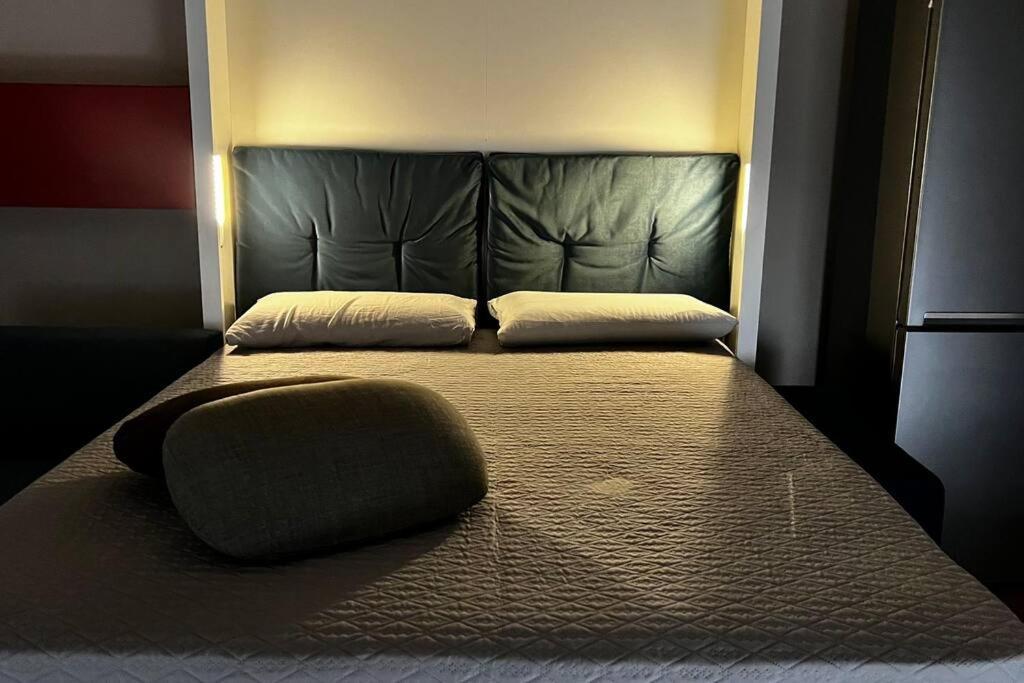 Urban House - Comfy Flat Navigli Milan Center Apartman Kültér fotó