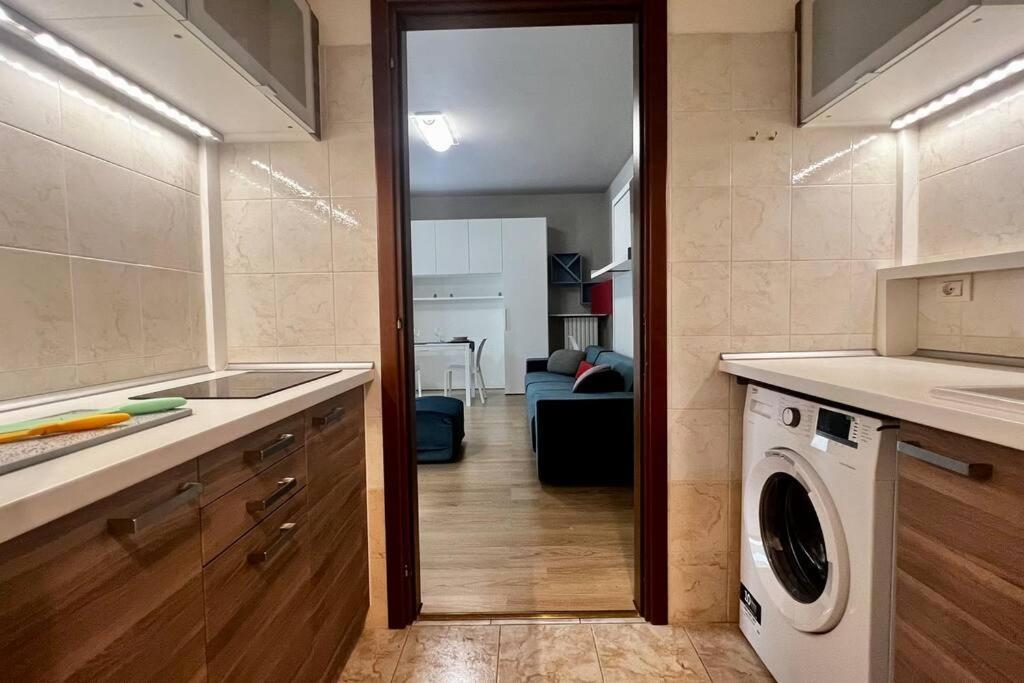 Urban House - Comfy Flat Navigli Milan Center Apartman Kültér fotó