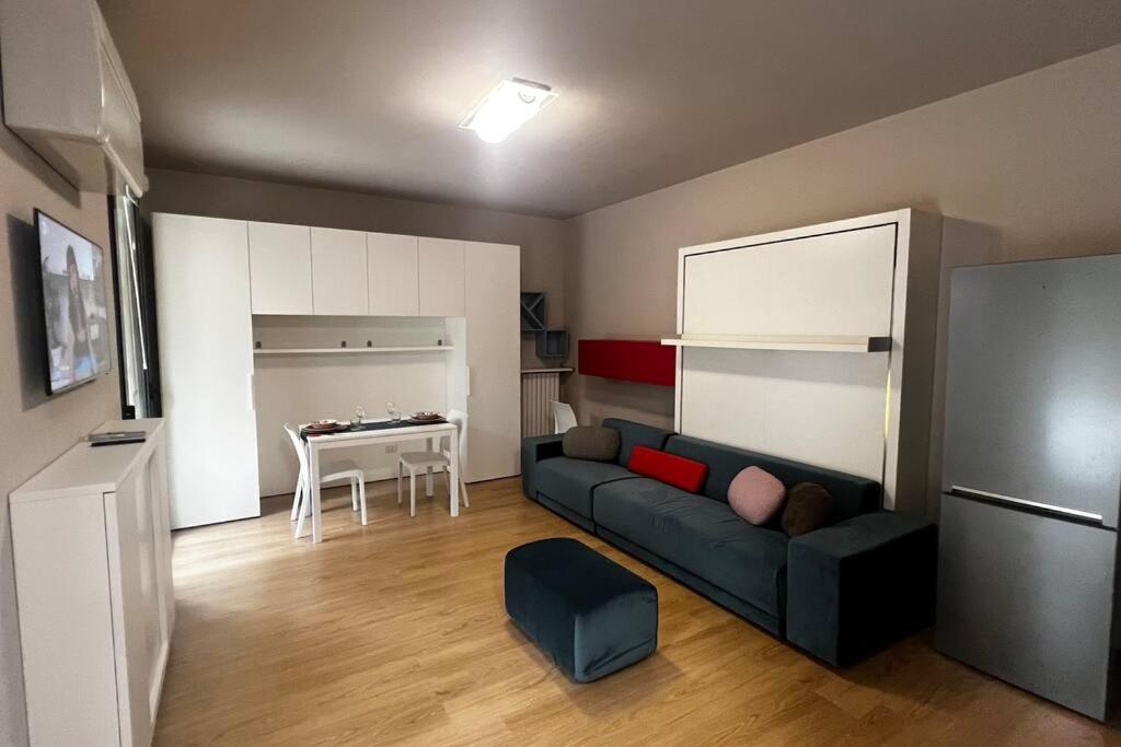 Urban House - Comfy Flat Navigli Milan Center Apartman Kültér fotó